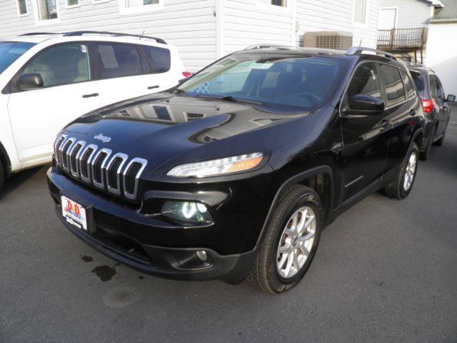 photo of 2018 Jeep Cherokee Latitude 4x4