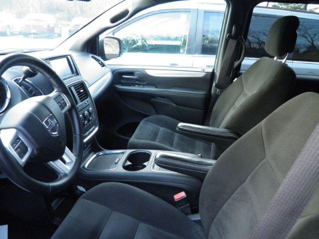 2015 Gray Dodge Grand Caravan SXT (2C4RDGCG5FR) with an 3.6L V6 engine, AT transmission, located at 15520 McMullen Hwy SW, Belair, MD, 21502, (301) 729-3700, 39.581375, -78.846451 - Photo#1