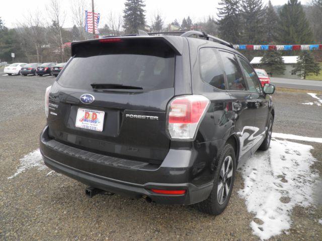 2018 GRAY Subaru Forester 2.5i Premium (JF2SJAGC3JH) with an 2.5 L4 engine, CVT transmission, located at 19521 New George's Creek Rd SW, Barton, MD, 21521, (301) 463-2404, 39.524323, -79.017906 - Photo#5