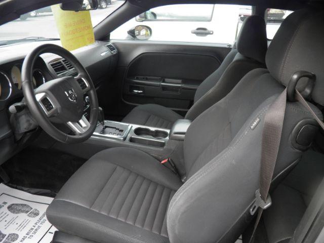2014 Gray Dodge Challenger SXT (2C3CDYAG2EH) with an 3.6L V6 engine, AT transmission, located at 15520 McMullen Hwy SW, Belair, MD, 21502, (301) 729-3700, 39.581375, -78.846451 - Photo#1