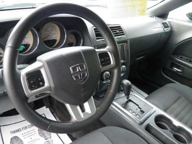 2014 Gray Dodge Challenger SXT (2C3CDYAG2EH) with an 3.6L V6 engine, AT transmission, located at 15520 McMullen Hwy SW, Belair, MD, 21502, (301) 729-3700, 39.581375, -78.846451 - Photo#2