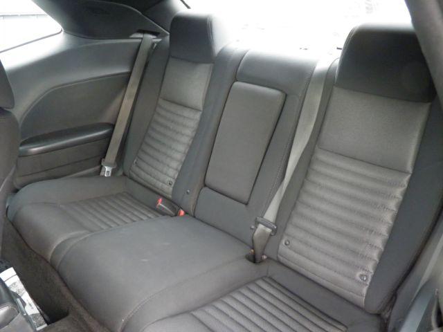 2014 Gray Dodge Challenger SXT (2C3CDYAG2EH) with an 3.6L V6 engine, AT transmission, located at 15520 McMullen Hwy SW, Belair, MD, 21502, (301) 729-3700, 39.581375, -78.846451 - Photo#3