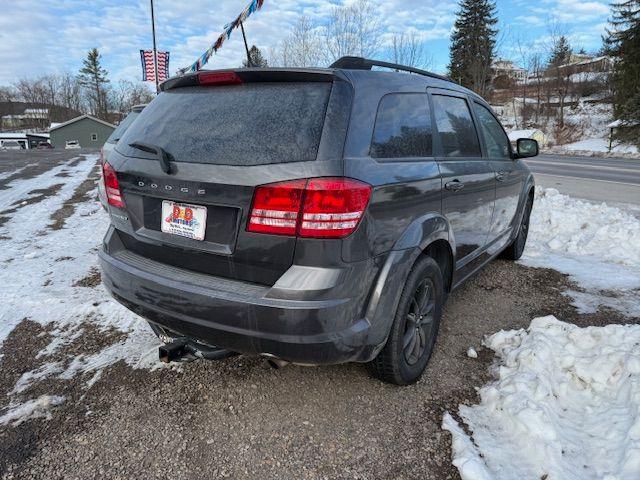 2020 GRAY Dodge Journey SE Value (3C4PDCAB4LT) with an 2.4L L4 engine, AT transmission, located at 19521 New George's Creek Rd SW, Barton, MD, 21521, (301) 463-2404, 39.524323, -79.017906 - Photo#1