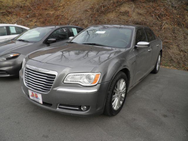 photo of 2012 Chrysler 300 Limited