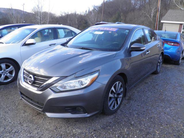 photo of 2017 Nissan Altima 2.5 SV