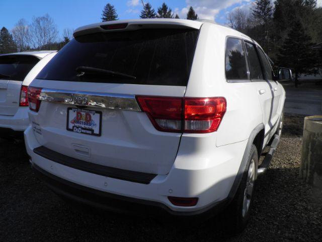 2012 WHITE Jeep Grand Cherokee Laredo (1C4RJFAG3CC) with an 3.6L V6 engine, AT transmission, located at 19521 New George's Creek Rd SW, Barton, MD, 21521, (301) 463-2404, 39.524323, -79.017906 - Photo#5