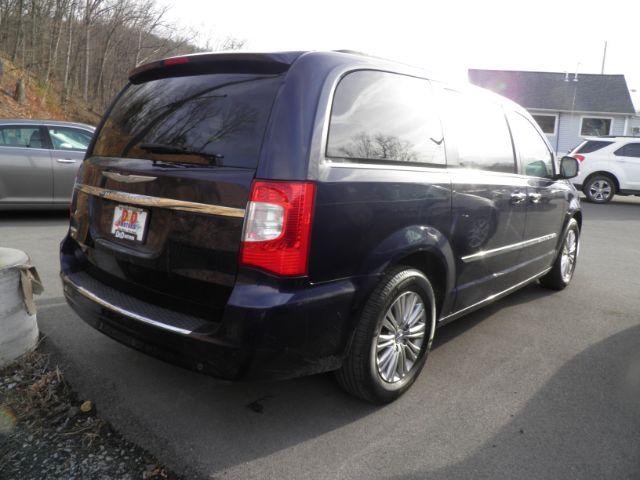 2016 Blue Chrysler Town and Country Touring-L (2C4RC1CGXGR) with an 3.6L V6 engine, AT transmission, located at 15520 McMullen Hwy SW, Belair, MD, 21502, (301) 729-3700, 39.581375, -78.846451 - Photo#5