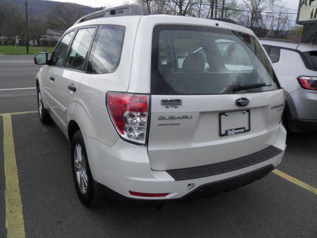 2012 White Subaru Forester 2.5X (JF2SHABC6CH) with an 2.5L H4 engine, AT transmission, located at 15520 McMullen Hwy SW, Belair, MD, 21502, (301) 729-3700, 39.581375, -78.846451 - Photo#5