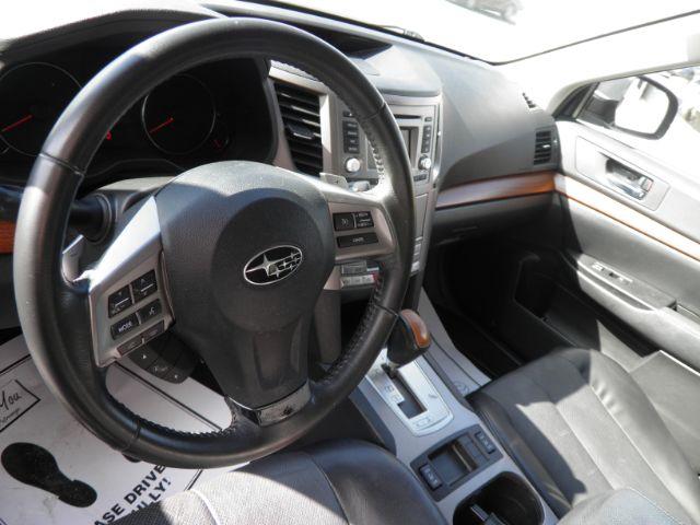 2013 GRAY Subaru Outback 2.5i Limited (4S4BRBKC8D3) with an 2.5 L4 engine, located at 15520 McMullen Hwy SW, Belair, MD, 21502, (301) 729-3700, 39.581375, -78.846451 - Photo#2