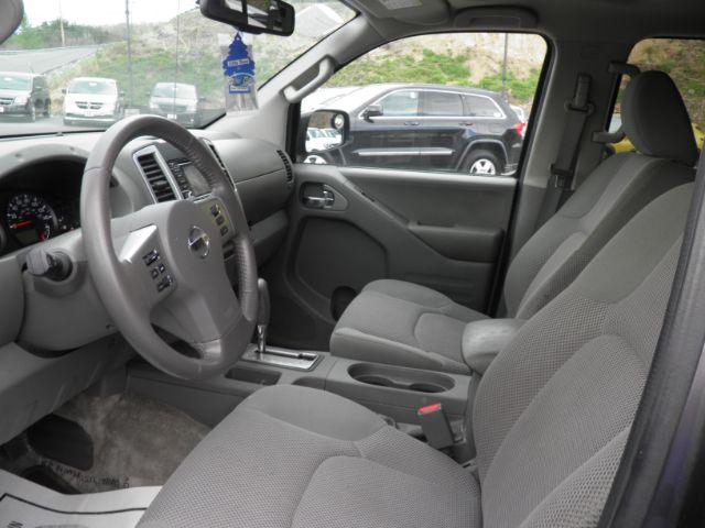 2016 GRAY Nissan Frontier SV (1N6AD0FV1GN) with an 4.0 V6 engine, located at 15520 McMullen Hwy SW, Belair, MD, 21502, (301) 729-3700, 39.581375, -78.846451 - Photo#1