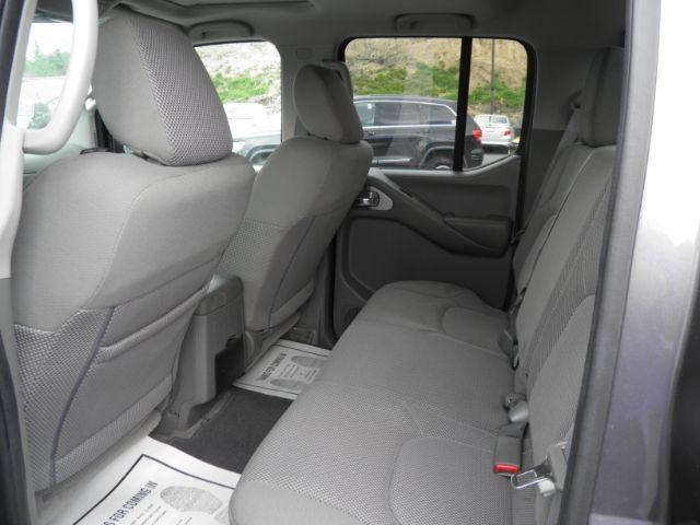 2016 GRAY Nissan Frontier SV (1N6AD0FV1GN) with an 4.0 V6 engine, located at 15520 McMullen Hwy SW, Belair, MD, 21502, (301) 729-3700, 39.581375, -78.846451 - Photo#3