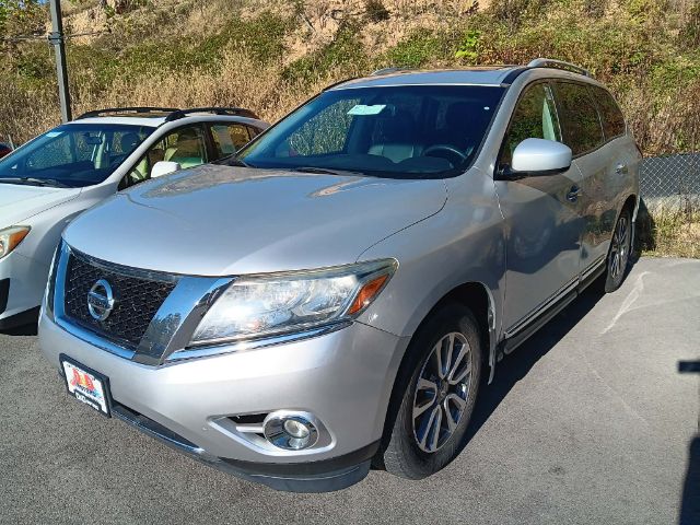 photo of 2014 Nissan Pathfinder SL