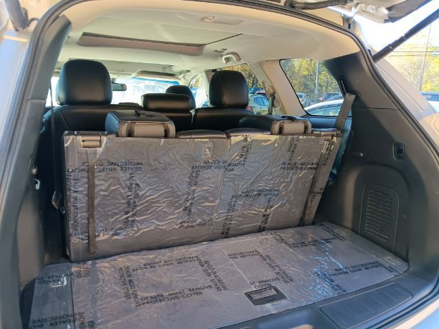 2014 SILVER Nissan Pathfinder SL (5N1AR2MM7EC) with an 3.5L V6 engine, AT transmission, located at 15520 McMullen Hwy SW, Belair, MD, 21502, (301) 729-3700, 39.581375, -78.846451 - Photo#3