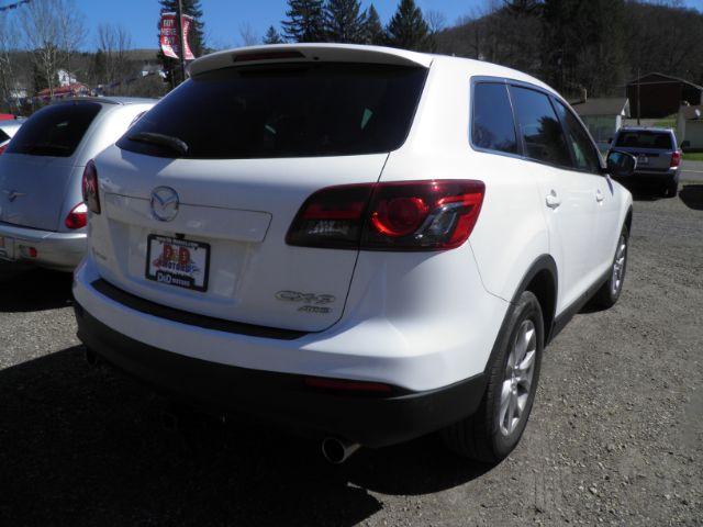 2014 WHITE Mazda CX-9 Sport (JM3TB3BV3E0) with an 3.7L V6 engine, AT transmission, located at 19521 New George's Creek Rd SW, Barton, MD, 21521, (301) 463-2404, 39.524323, -79.017906 - Photo#6