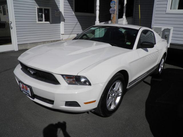 photo of 2011 Ford Mustang V6