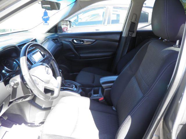 2018 GRAY Nissan Rogue SV (JN8AT2MV3JW) with an 2.5 L4 engine, AT transmission, located at 19521 New George's Creek Rd SW, Barton, MD, 21521, (301) 463-2404, 39.524323, -79.017906 - Photo#1