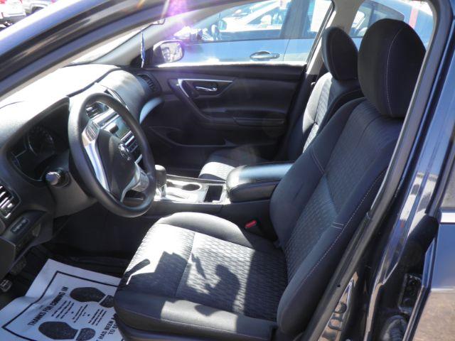 2017 BLUE Nissan Altima 2.5 S (1N4AL3AP8HC) with an 2.5 L4 engine, AT transmission, located at 19521 New George's Creek Rd SW, Barton, MD, 21521, (301) 463-2404, 39.524323, -79.017906 - Photo#1