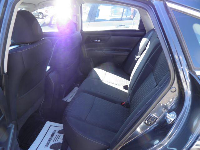 2017 BLUE Nissan Altima 2.5 S (1N4AL3AP8HC) with an 2.5 L4 engine, AT transmission, located at 19521 New George's Creek Rd SW, Barton, MD, 21521, (301) 463-2404, 39.524323, -79.017906 - Photo#3