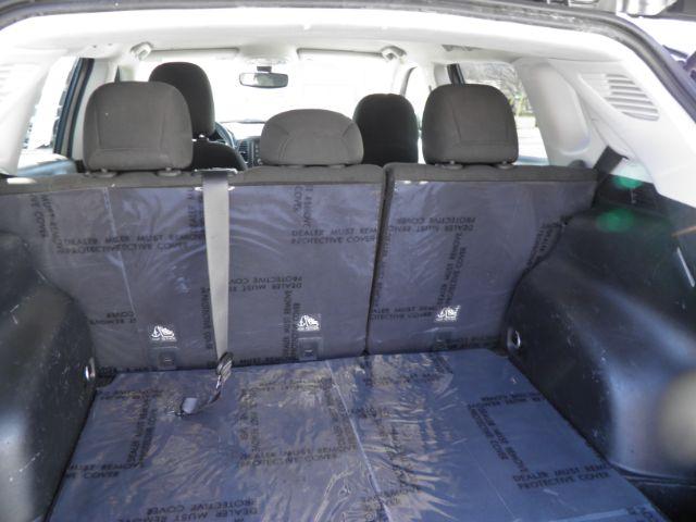 2018 GRAY Jeep Compass Sport 4x4 (3C4NJDAB6JT) with an 2.4L L4 engine, AT transmission, located at 15520 McMullen Hwy SW, Belair, MD, 21502, (301) 729-3700, 39.581375, -78.846451 - Photo#4