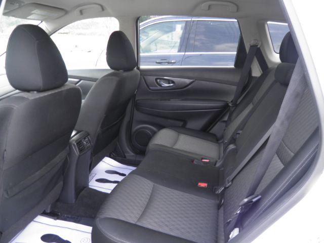 2019 WHITE Nissan Rogue S AWD (JN8AT2MV7KW) with an 2.5 L4 engine, CVT transmission, located at 19521 New George's Creek Rd SW, Barton, MD, 21521, (301) 463-2404, 39.524323, -79.017906 - Photo#3