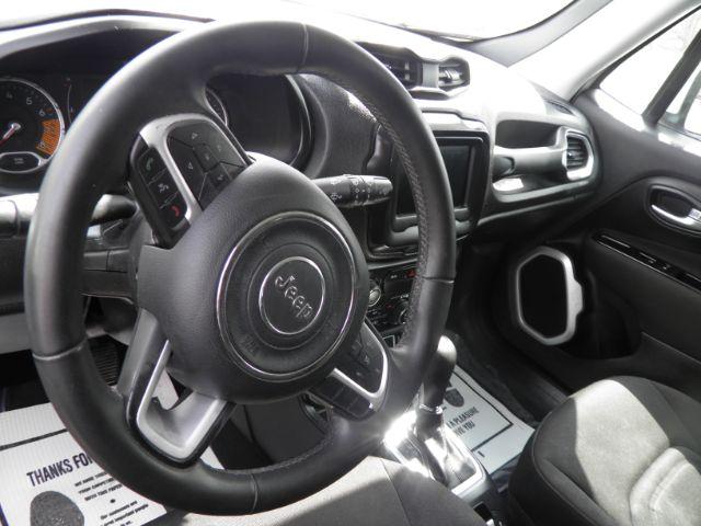 2019 WHITE Jeep Renegade Latitude FWD (ZACNJABB0KP) with an 2.4L L4 engine, located at 19521 New George's Creek Rd SW, Barton, MD, 21521, (301) 463-2404, 39.524323, -79.017906 - Photo#2