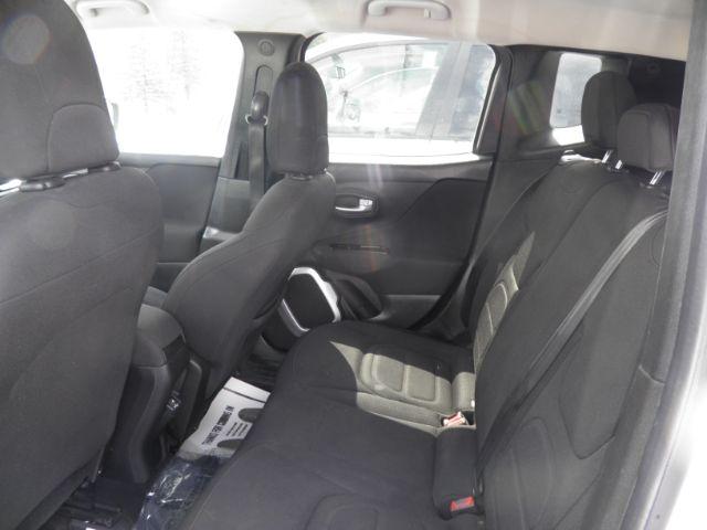 2019 WHITE Jeep Renegade Latitude FWD (ZACNJABB0KP) with an 2.4L L4 engine, located at 19521 New George's Creek Rd SW, Barton, MD, 21521, (301) 463-2404, 39.524323, -79.017906 - Photo#3