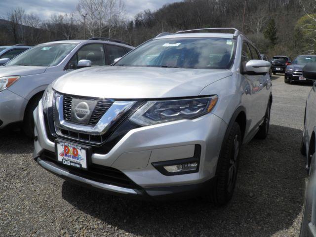 photo of 2017 Nissan Rogue SL