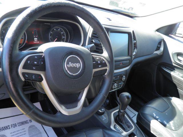 2014 SILVER Jeep Cherokee Limited (1C4PJMDB1EW) with an 3.6 V6 engine, located at 15520 McMullen Hwy SW, Belair, MD, 21502, (301) 729-3700, 39.581375, -78.846451 - Photo#2