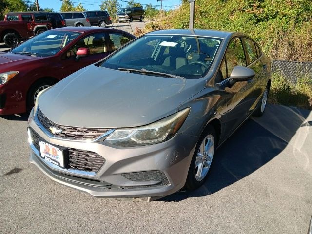 photo of 2017 Chevrolet Cruze LT Auto