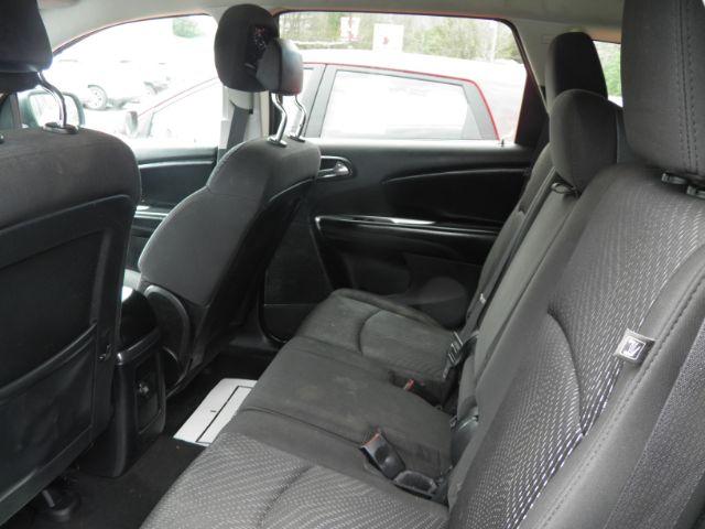 2015 GRAY Dodge Journey SXT (3C4PDCBB4FT) with an 2.4L L4 engine, CVT transmission, located at 19521 New George's Creek Rd SW, Barton, MD, 21521, (301) 463-2404, 39.524323, -79.017906 - Photo#3