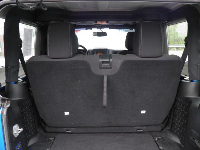 2015 BLUE /Black Jeep Wrangler Rubicon (1C4BJWCGXFL) with an 3.6L V6 engine, AT transmission, located at 15520 McMullen Hwy SW, Belair, MD, 21502, (301) 729-3700, 39.581375, -78.846451 - Photo#8