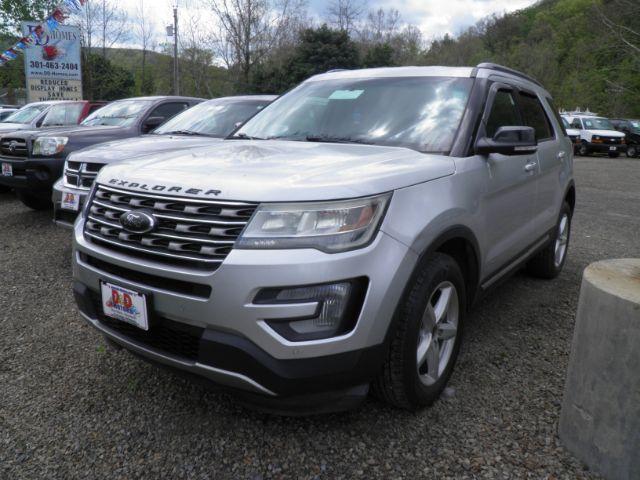photo of 2016 Ford Explorer XLT 4WD