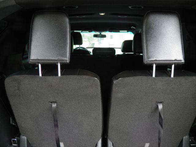 2016 SILVER Ford Explorer XLT 4WD (1FM5K8D88GG) with an 3.5L V6 engine, AT transmission, located at 19521 New George's Creek Rd SW, Barton, MD, 21521, (301) 463-2404, 39.524323, -79.017906 - Photo#4