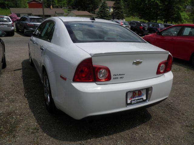 2012 WHITE Chevrolet Malibu 2LT (1G1ZD5E09CF) with an 2.4L L4 engine, AT transmission, located at 19521 New George's Creek Rd SW, Barton, MD, 21521, (301) 463-2404, 39.524323, -79.017906 - Photo#4