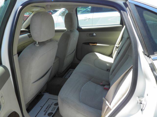 2006 WHITE Buick LaCrosse CX (2G4WC582X61) with an 3.8 V6 engine, AT transmission, located at 19521 New George's Creek Rd SW, Barton, MD, 21521, (301) 463-2404, 39.524323, -79.017906 - Photo#3