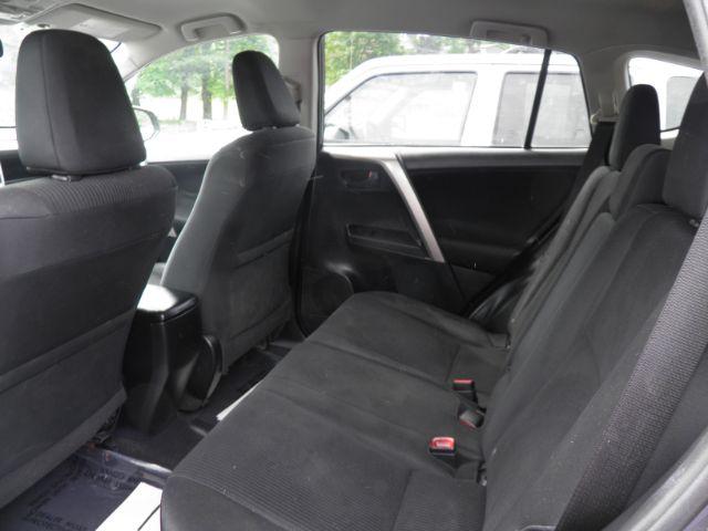 2015 GRAY Toyota RAV4 LE (2T3ZFREV2FW) with an 2.5l I4 engine, AT transmission, located at 19521 New George's Creek Rd SW, Barton, MD, 21521, (301) 463-2404, 39.524323, -79.017906 - Photo#3