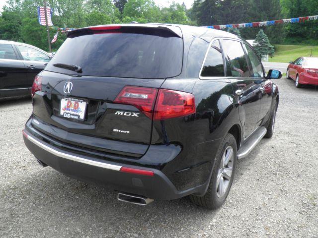 2013 BLACK Acura MDX Technology Package (2HNYD2H39DH) with an 3.7L V6 engine, AT transmission, located at 19521 New George's Creek Rd SW, Barton, MD, 21521, (301) 463-2404, 39.524323, -79.017906 - Photo#6