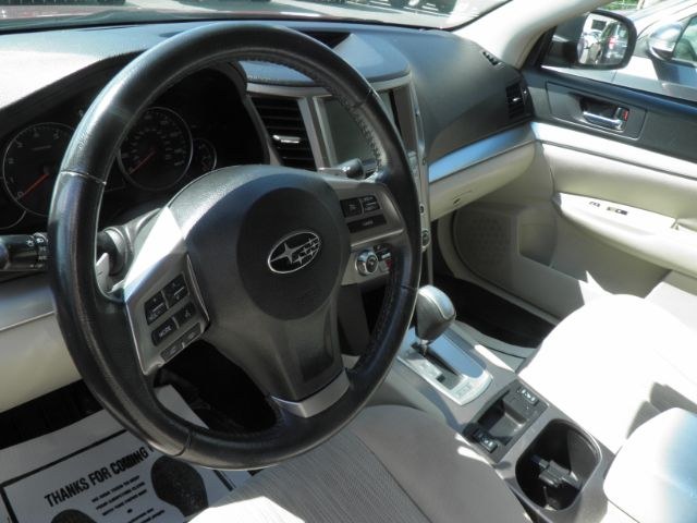 2014 RED Subaru Outback 2.5i Premium (4S4BRCEC0E3) with an 2.5 L4 engine, AT transmission, located at 15520 McMullen Hwy SW, Belair, MD, 21502, (301) 729-3700, 39.581375, -78.846451 - Photo#2