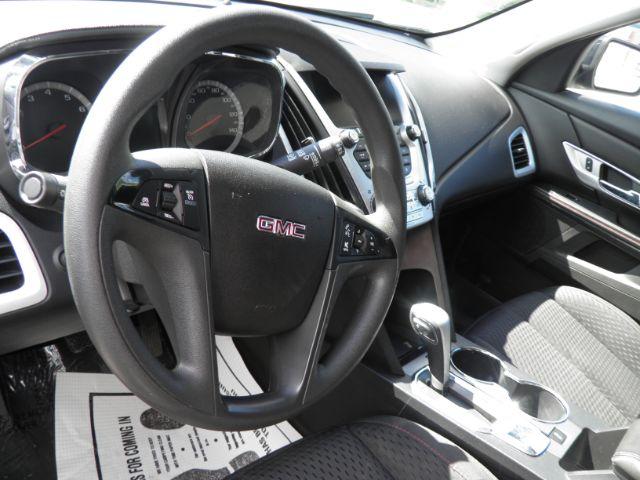 2015 BLACK GMC Terrain SLE-1 (2GKFLVEK9F6) with an 2.4L L4 engine, AT transmission, located at 15520 McMullen Hwy SW, Belair, MD, 21502, (301) 729-3700, 39.581375, -78.846451 - Photo#2