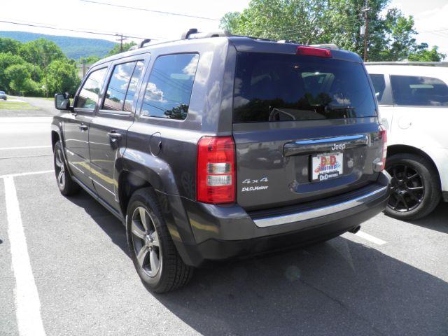 2016 GRAY Jeep Patriot Latitude 4WD (1C4NJRFB3GD) with an 2.4L L4 engine, AT transmission, located at 15520 McMullen Hwy SW, Belair, MD, 21502, (301) 729-3700, 39.581375, -78.846451 - Photo#5
