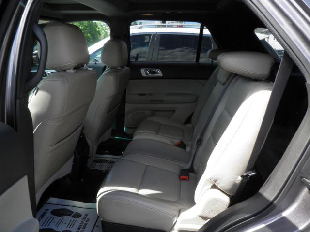 2014 GRAY Ford Explorer XLT (1FM5K8D87EG) with an 3.5L V6 engine, located at 15520 McMullen Hwy SW, Belair, MD, 21502, (301) 729-3700, 39.581375, -78.846451 - Photo#3