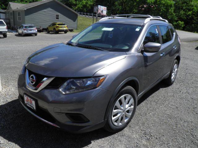 photo of 2016 Nissan Rogue S