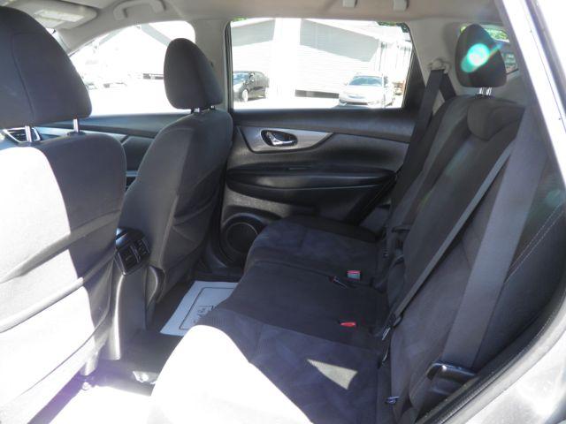 2016 GRAY Nissan Rogue S (KNMAT2MV9GP) with an 2.5 L4 engine, AT transmission, located at 19521 New George's Creek Rd SW, Barton, MD, 21521, (301) 463-2404, 39.524323, -79.017906 - Photo#3