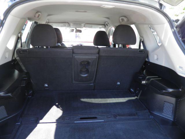 2016 GRAY Nissan Rogue S (KNMAT2MV9GP) with an 2.5 L4 engine, AT transmission, located at 19521 New George's Creek Rd SW, Barton, MD, 21521, (301) 463-2404, 39.524323, -79.017906 - Photo#4