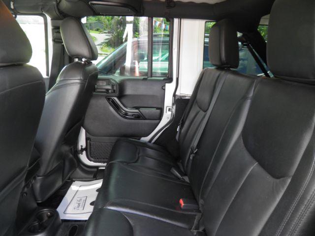 2015 SILVER Jeep Wrangler Unlimited Altitude (1C4BJWEG3FL) with an 3.6L V6 engine, located at 15520 McMullen Hwy SW, Belair, MD, 21502, (301) 729-3700, 39.581375, -78.846451 - Photo#3