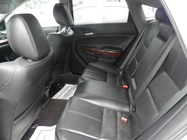 2012 WHITE Honda Crosstour EX-L (5J6TF2H50CL) with an 3.5L V6 engine, AT transmission, located at 19521 New George's Creek Rd SW, Barton, MD, 21521, (301) 463-2404, 39.524323, -79.017906 - Photo#3
