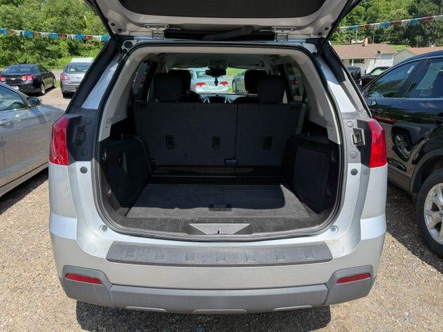 2013 SILVER GMC Terrain SLE-2 (2GKFLTEK5D6) with an 3.6L V6 engine, AT transmission, located at 19521 New George's Creek Rd SW, Barton, MD, 21521, (301) 463-2404, 39.524323, -79.017906 - Photo#2