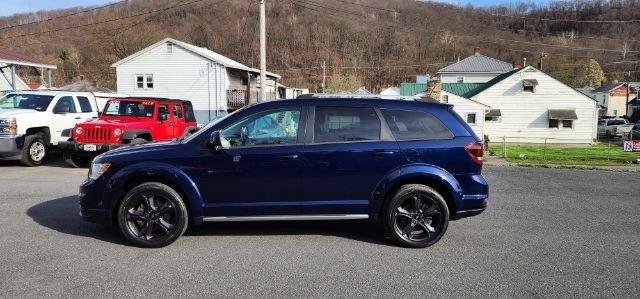 2018 BLUE /Black Dodge Journey Crossroad AWD (3C4PDDGG3JT) with an 3.6L V6 engine, AT transmission, located at 15520 McMullen Hwy SW, Belair, MD, 21502, (301) 729-3700, 39.581375, -78.846451 - Photo#3