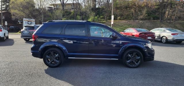 2018 BLUE /Black Dodge Journey Crossroad AWD (3C4PDDGG3JT) with an 3.6L V6 engine, AT transmission, located at 15520 McMullen Hwy SW, Belair, MD, 21502, (301) 729-3700, 39.581375, -78.846451 - Photo#14