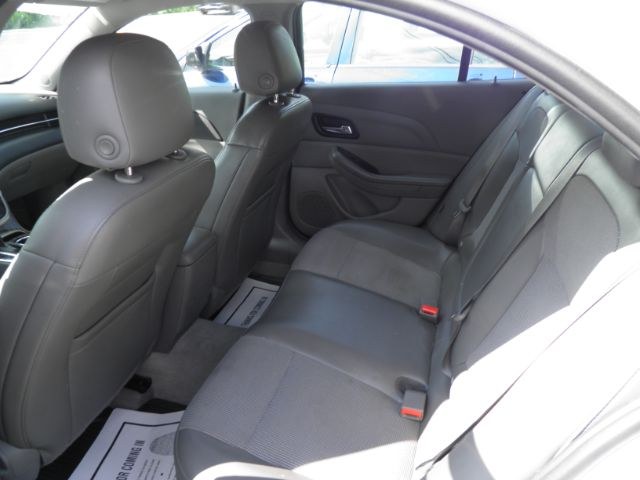2015 WHITE Chevrolet Malibu 1LT (1G11C5SL5FF) with an 2.5 L4 engine, AT transmission, located at 15520 McMullen Hwy SW, Belair, MD, 21502, (301) 729-3700, 39.581375, -78.846451 - Photo#3